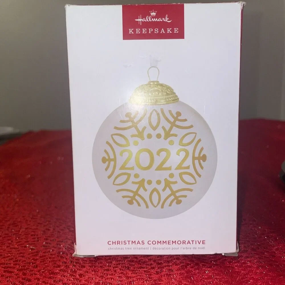 2022 Hallmark Christmas Commemorative 2022 Glass Ball Bulb Keepsake Ornament